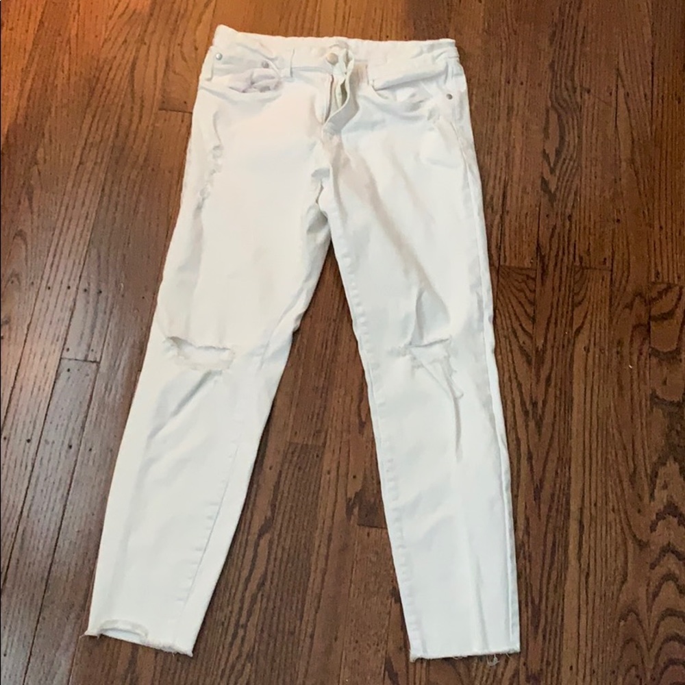 Distressed White jeans
